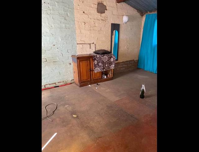 2 BEDROOM HOUSE FOR SALE IN MABOLOKA